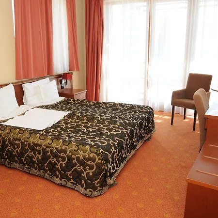 Golden بالاتونفوريد