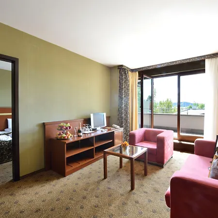 Hotel Golden 4*
