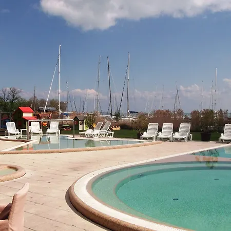 فندق Golden بالاتونفوريد