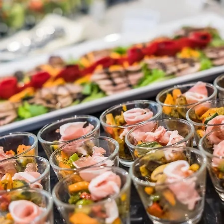 Golden بالاتونفوريد