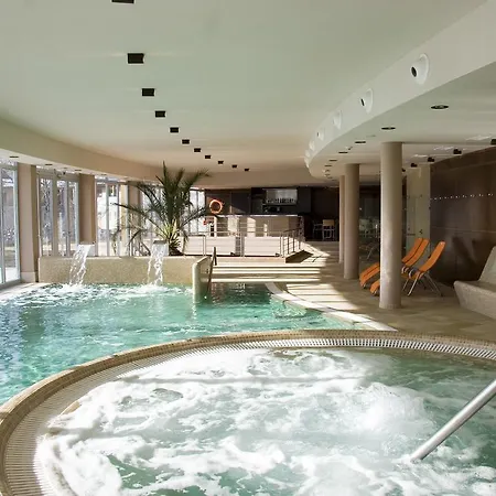 Golden Hotel 4*