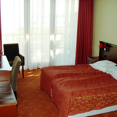 Hotel Golden 4*