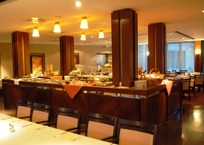 Golden 酒店 4*